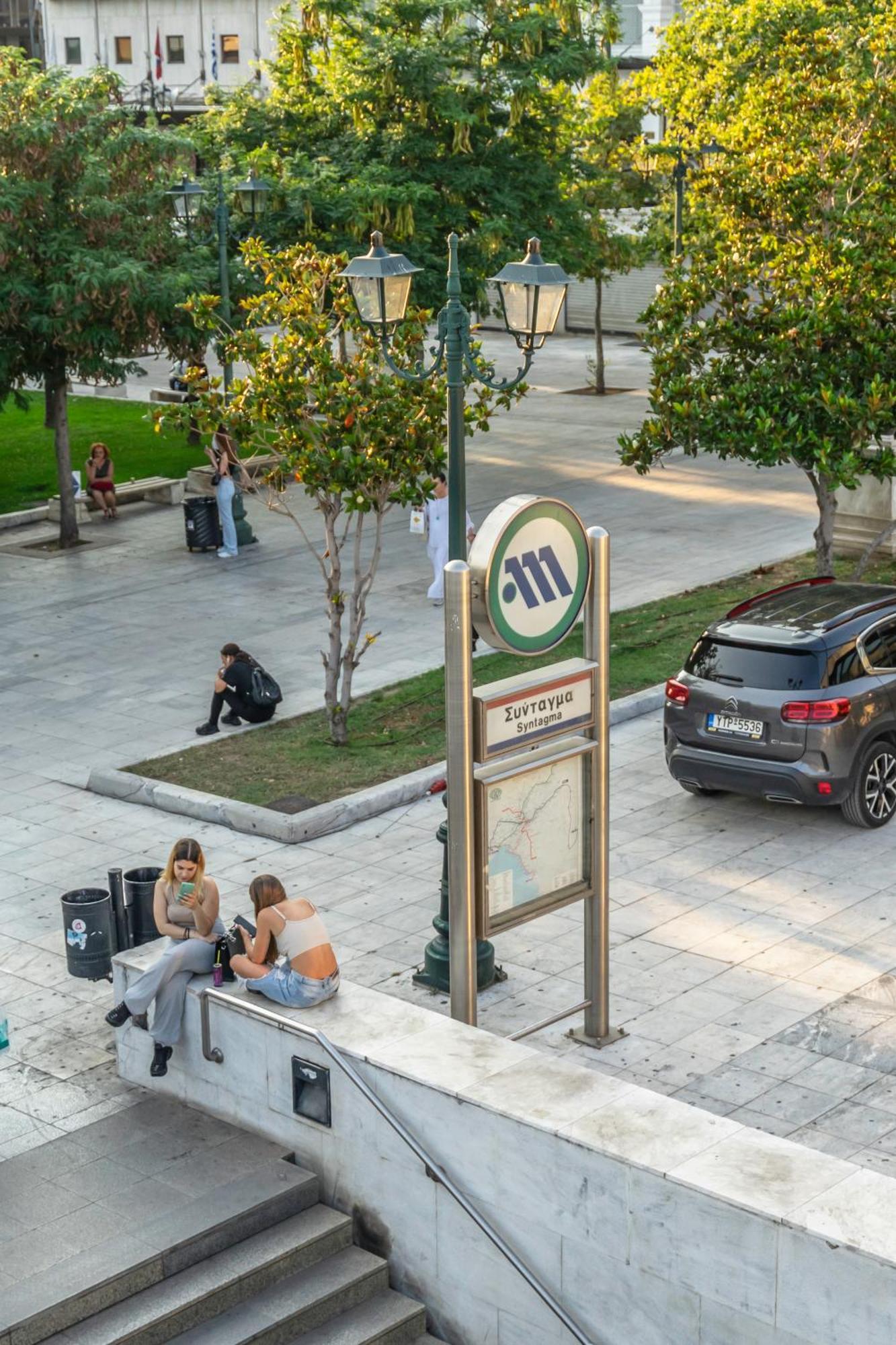 Ivy Apartments In The Heart Of Athens Ngoại thất bức ảnh